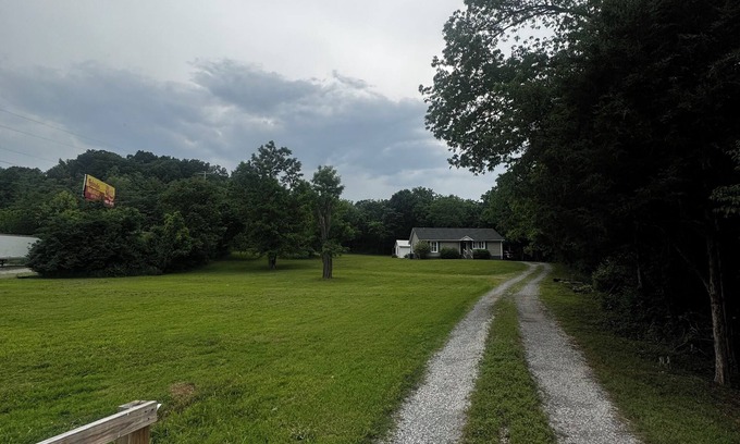 Millersville Casa | Charming 3-bedroom house with WiFi and AC in welcoming Nashville
