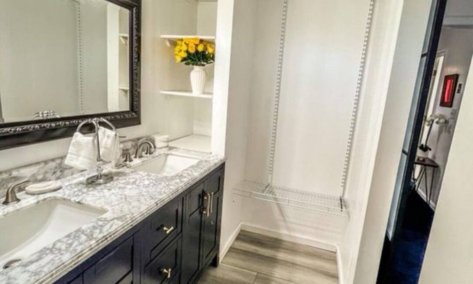Virginia Beach Casa | Charming 3-bedroom townhome in fabulous Virginia Beach with WiFi, AC