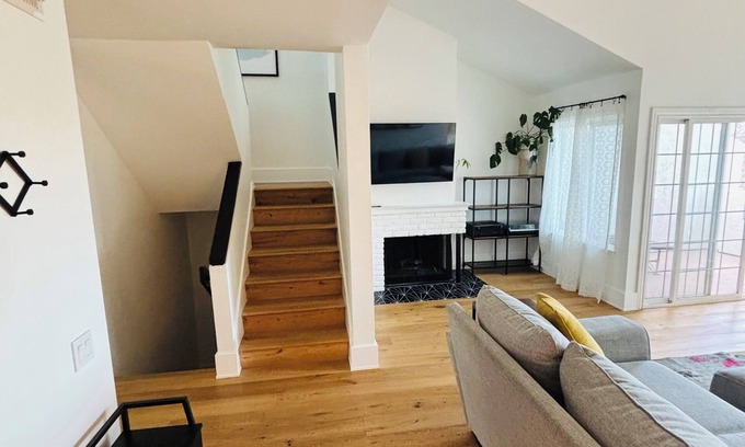 Mission Viejo Casa | Charming 3-bedroom townhome with AC and WiFi in serene Mission Viejo