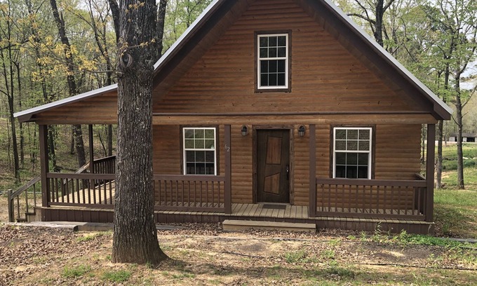 Sardis Cabina | Charming 3 Bedroom 2 Bath Cabin near Sardis Lake