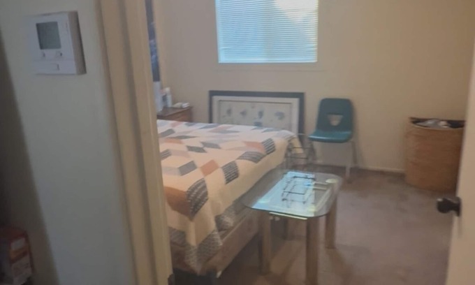 King City Casa | Charming 3 bedroom, 2 bathroom house in King City with WiFi, Cooling System