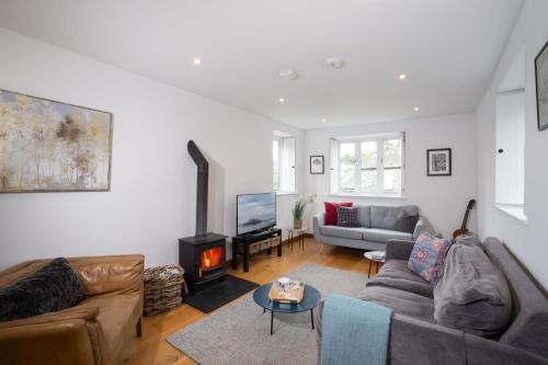 Ambleside Casa | Charming 3-Bedroom Barn in Ambleside by LetMeStay