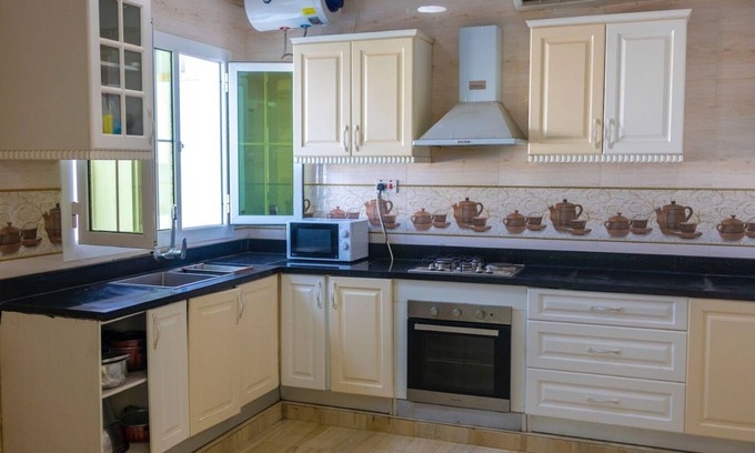 Al Hadd Casa | Charming 3-bedroom Beach House in delightful Al Hadd