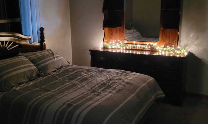 Wooster Cabina | Charming 3-bedroom cabin in Amish country near Shreve Ohio,great birding area!