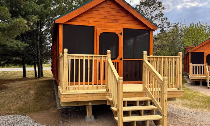 Ely Apartamento | Charming 3-bedroom cabin with WiFi and AC in soothing Ely