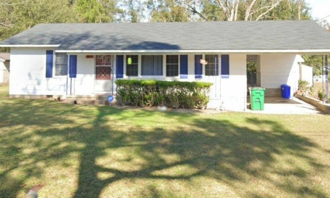 Sylvester Cabaña | Charming 3-bedroom cottage in Sylvester with AC and WiFi