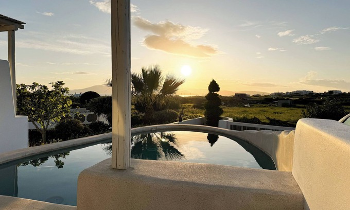 Naxos Cabaña | Charming 3-bedroom cottage in enchanting Plaka with WiFi, AC
