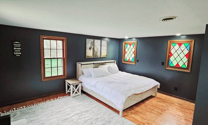 Athens Otro | Charming 3-bedroom farmhouse with AC and WiFi in wonderful Athens