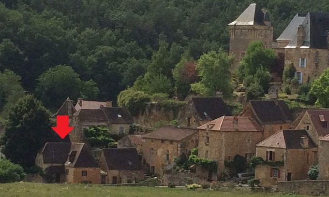 Berbiguieres Casa | Encantadora casa de 3 dormitorios con jardín y piscina en el corazón del pueblo medieval