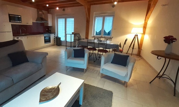 Monts Casa | Charming 3 bedroom gite in the heart of Touraine