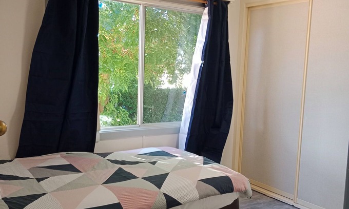 Glen Innes Casa | Charming 3-bedroom house with WiFi, fitness room in tranquil Glen Innes