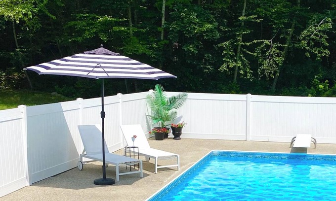 Plainfield Casa | Charming 3-bedroom house in Pleasant Plainfield with hot tub and pool