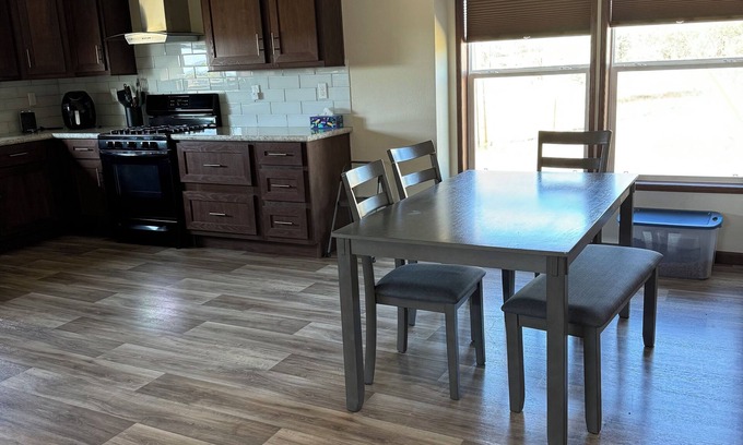 Box Elder Casa | Charming 3-bedroom house with AC and WiFi in Box Elder.