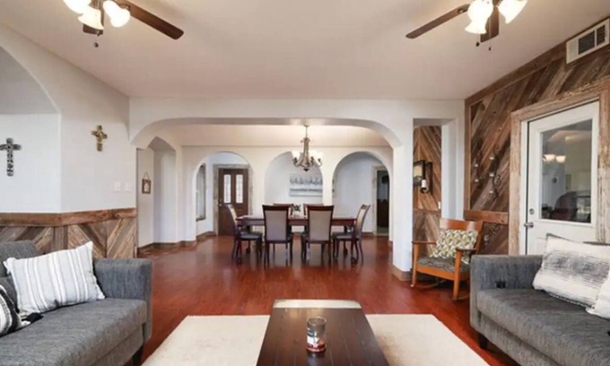 Bulverde Casa | Charming 3-bedroom house in adorable Bulverde with WiFi, AC