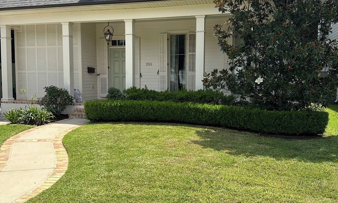 Bonnabel Place Casa | Charming 3-bedroom house with WiFi, AC in peaceful Metairie.