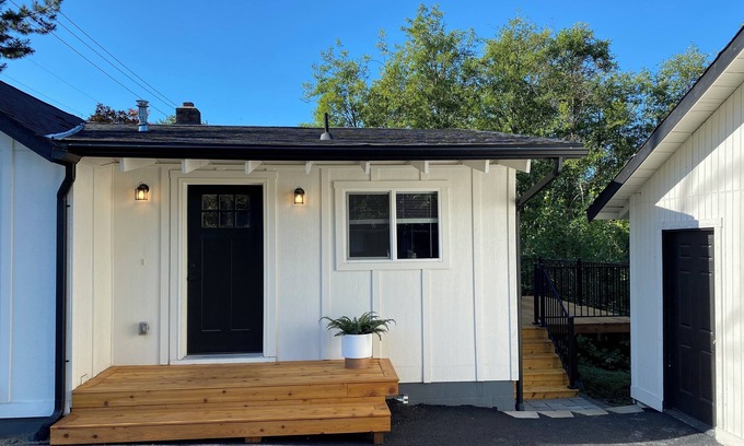 Puyallup Casa | Charming 3-bedroom house in Puyallup with WiFi, AC