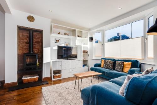Oxford Casa | Charming 3 Bedroom House garden & parking - next to CS Lewis Nature Reserve