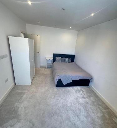 Walpole Casa | Charming 3 Bedroom House in West London
