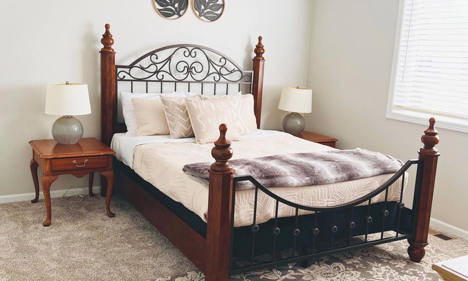 Fargo Casa | Charming 3-bedroom house with WiFi and AC in lovely Fargo