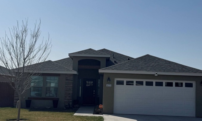 Hobbs Casa | Charming 3-bedroom house with AC, WiFi in tranquil Hobbs