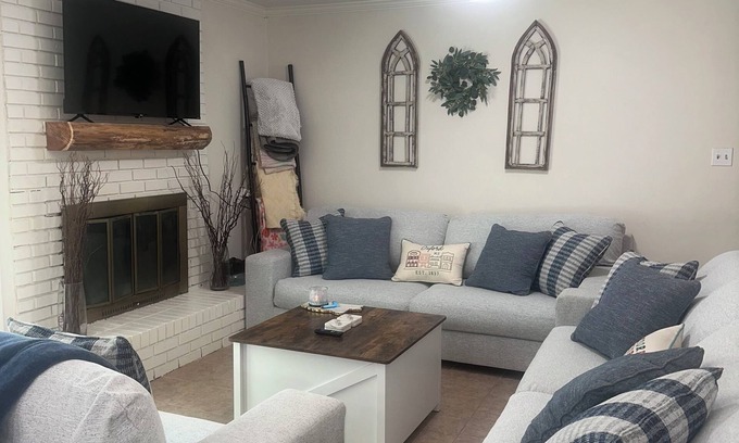 Oxford Casa | Charming 3-bedroom house in Oxford with Game Room and WiFi
