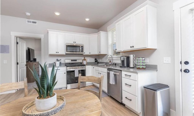 Billings Casa | Charming 3-bedroom in vibrant new neighborhood