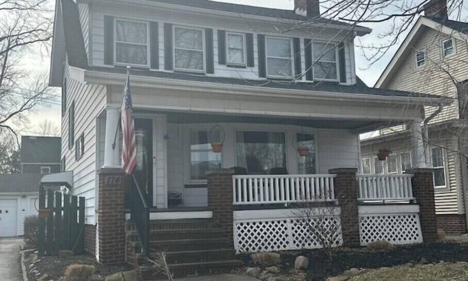 Cleveland Casa | Charming 3-Bedroom Pet-Friendly Home by Lake Erie