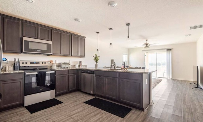 Brooksville Casa | Charming 3-bedroom family home in Brooksville with AC, WiFi