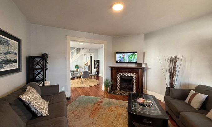 Lockerbie Square Casa | Charming 3-bedroom townhome in walkable downtown Indianapolis