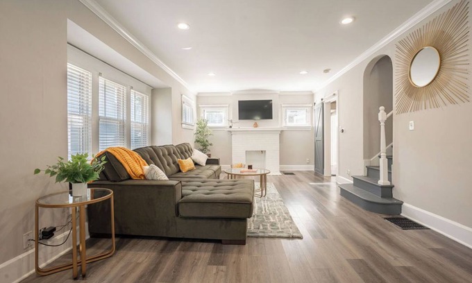 Near Northside Casa | Charming 3-Bedroom Retreat in the Heart of Indianapolis