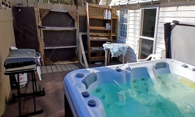 Kannapolis Casa | Charming 3-bedroom house with hot tub and sauna all private