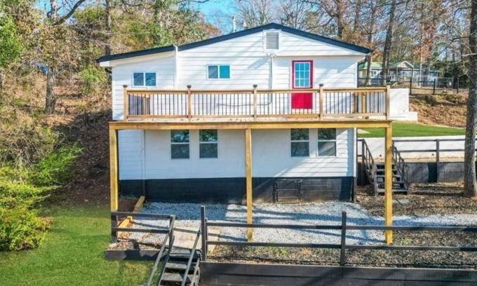 Jackson Casa | Charming 3-BR/2-BA Waterfront Lake House