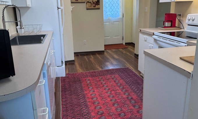 Dayton Casa | Charming 3 BR 2 Bath in historic Dayton. Exclusive and ready for your visit!