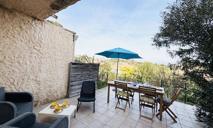 Marine de Saint Ambroggio Apartamento | Charming 3-Room Apartment in Lumio with Terrace and Parking, 1km from Beach