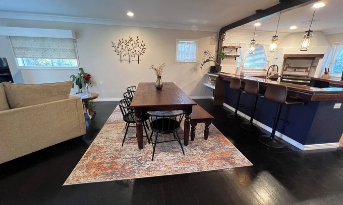 Cross Keys Casa | Charming 3bed-2bath home near JMU, RMH, downtown, and Massanutten ski resort