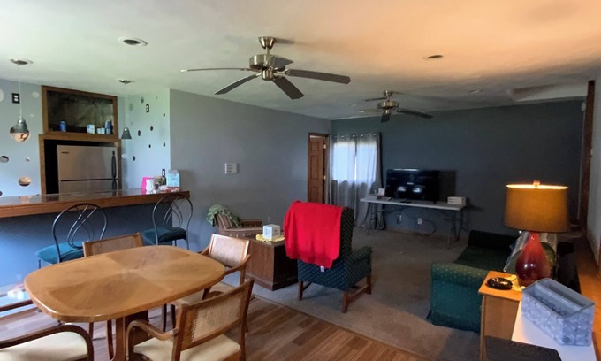 Larsen Casa | Charming 3bedroom home with AC, WiFi in PRIVATE subdivision of manufactured home