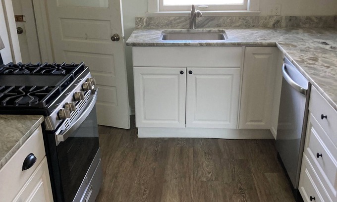 South Beloit Casa | Charming 3bedroom house, pets welcome close to Beloit Janesville Roscoe Rockford