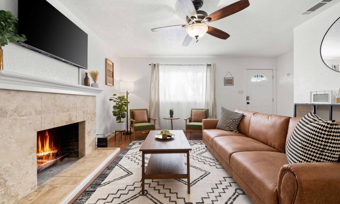 Rancho Cordova Casa | Charming 3BR/2BA w/ Style, Adventure & Convenience