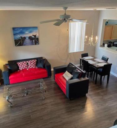 Regal Palms Casa | Charming 4 bed 3 bath Townhome
