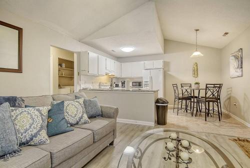 North Charleston Casa | Charming 4-bed Retreat Central Location!