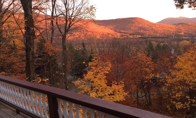 Montgomery Center Chalet De Esquí | Charming 4-bedroom chalet 5 min to Jay Peak with WiFi