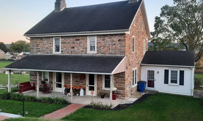 Martindale Casa | Charming 4 bedroom FarmHaus, circa 1790, renovated on Scenic Byway.