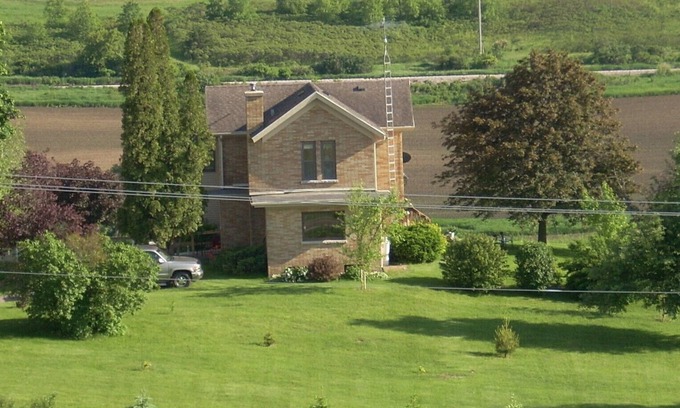 Morrisonville Otro | Charming 4-bedroom farmhouse with a view in marvelous Cambria