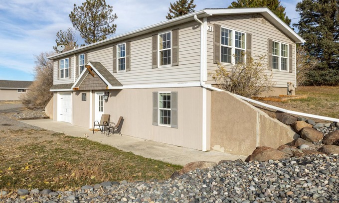Cody Casa | Charming 4 bedroom guest house with great views
