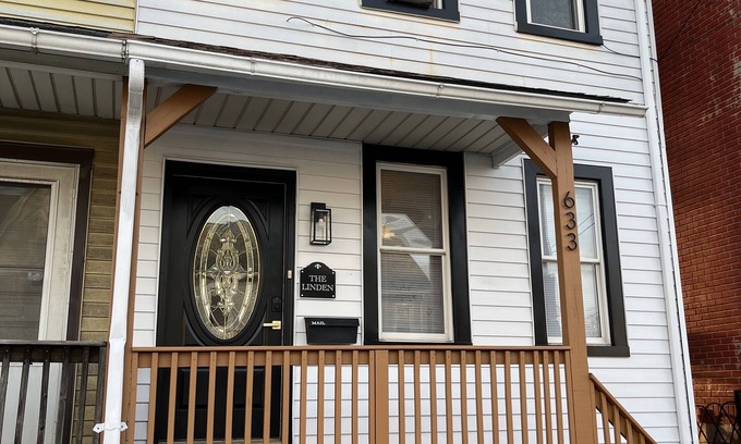 Bethlehem Casa | Charming 4 bedroom house right in downtown Bethlehem. Walkable to everything!