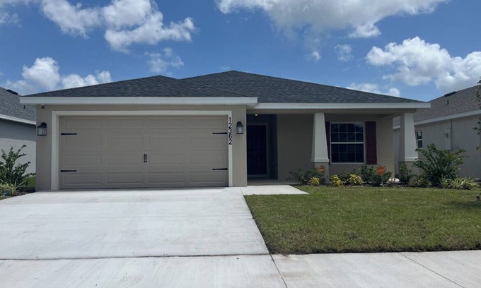 Riverview Casa | Charming 4-bedroom house with WiFi, AC in pleasant Riverview