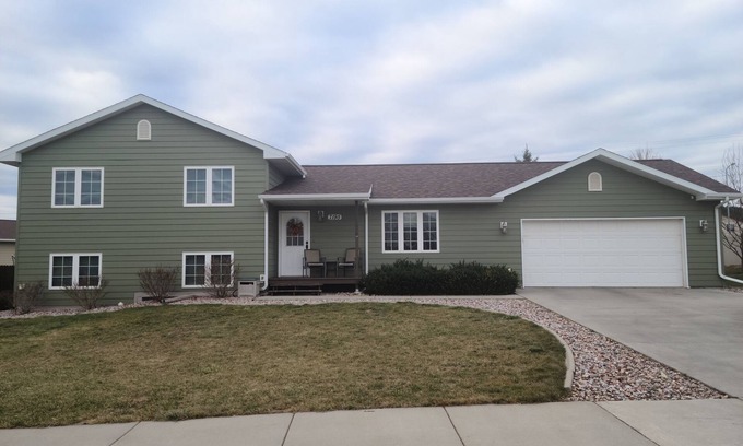 Summerset Casa | Charming 4-bedroom house in pleasant Summerset only minutes from Sturgis!