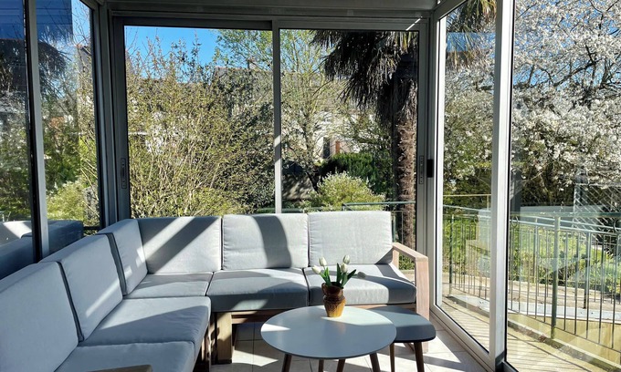Bruz Casa | Charming 4-bedroom house with garden, close to shops and bus stop