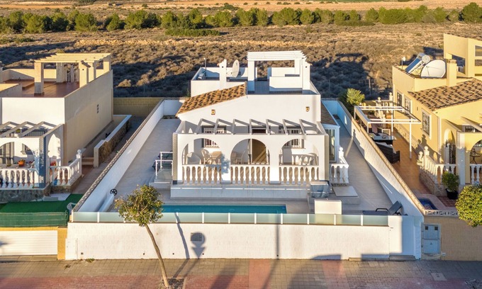 Jerónimo y Avileses y Balsicas de Arriba Villa | Charming 4 Bedroom Villa La Vita e Bella in lovely Sunny Murcia Region.