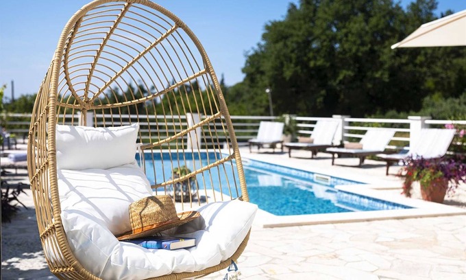 Orasac Villa | Charming 5-BR villa for 10 with swimming pool surrounded by nature